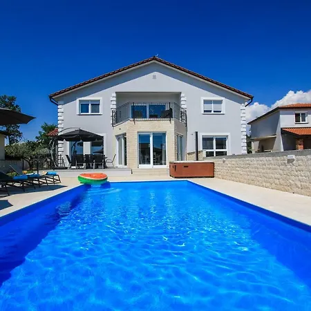 Luxury Paradiso Вилла Тар